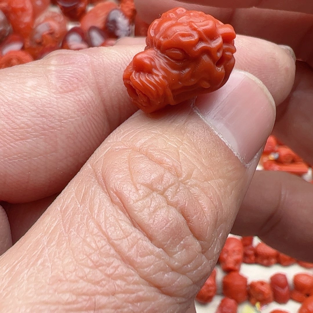 南红玛瑙配饰未镶嵌