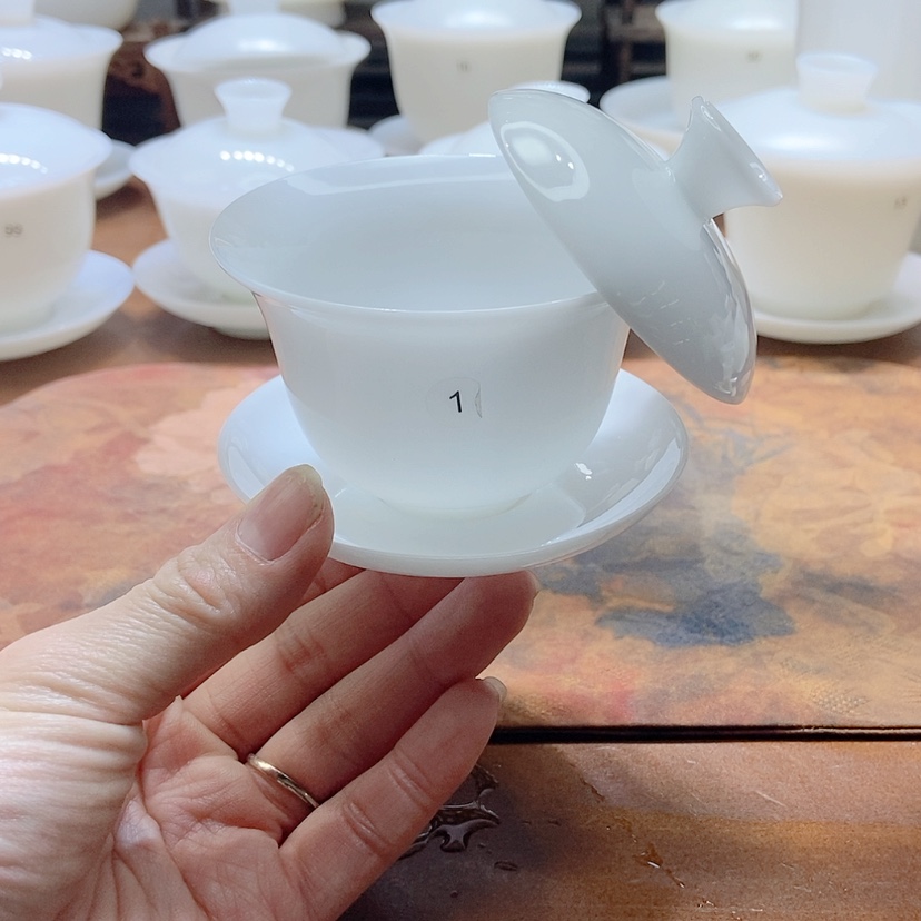 【闪购商品】我还没有去买衣服呀了么