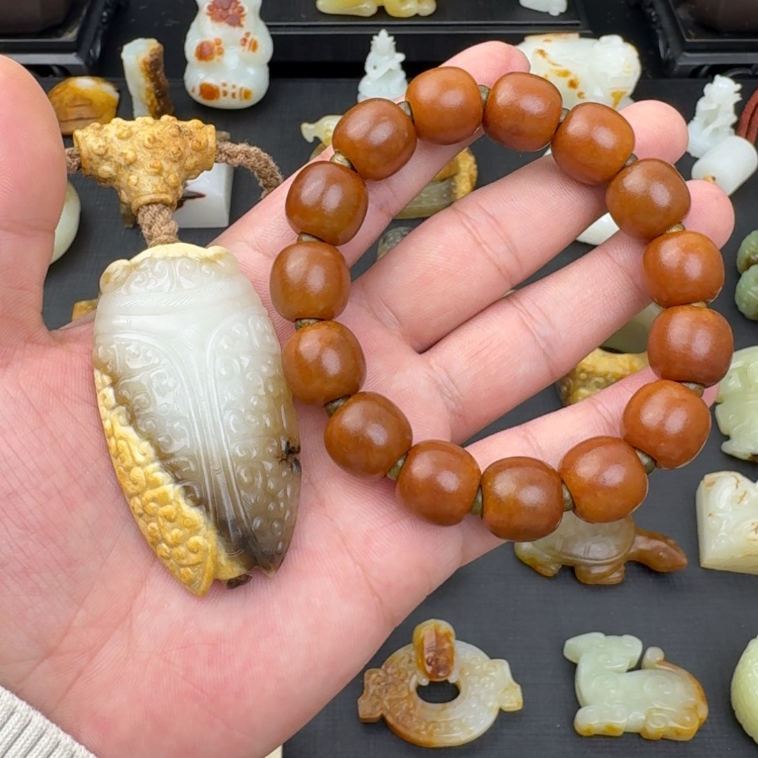 和田玉（糖玉）未镶嵌颈饰