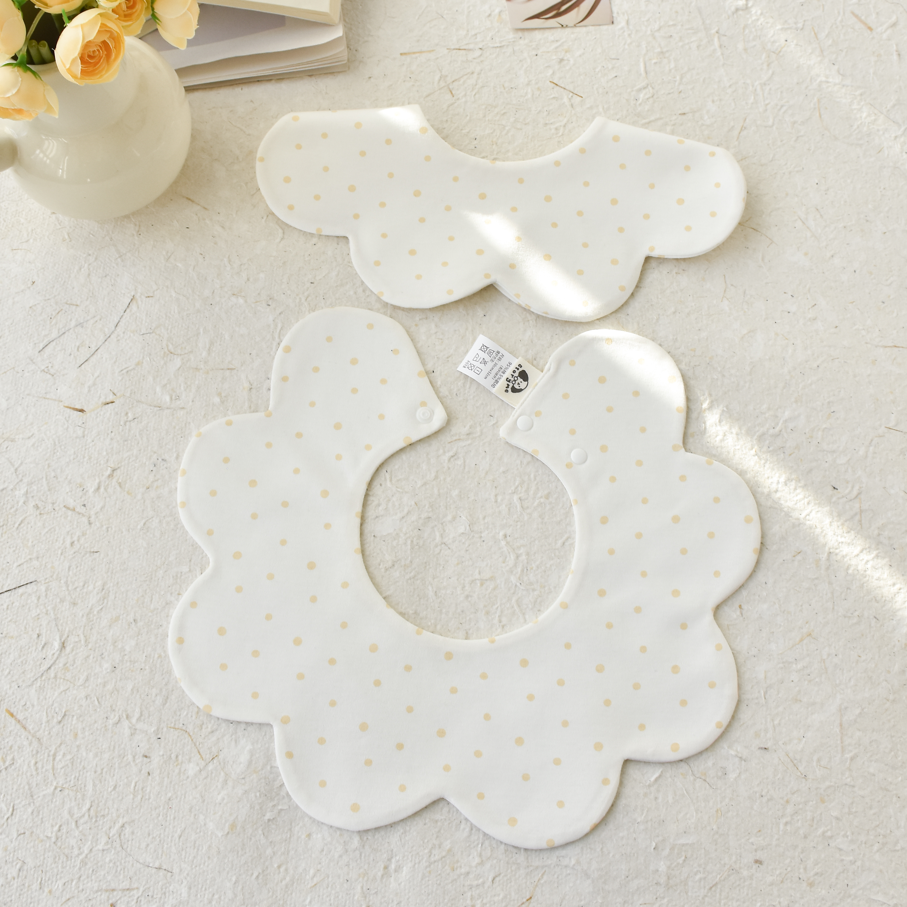 [y321]白底橘色波点口水巾围兜新生儿防吐奶柔软透气可爱ins风