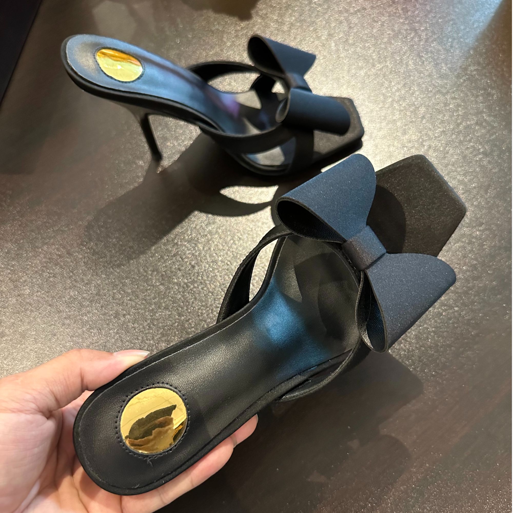 新款外穿高跟鞋女2025夏季百搭蝴蝶结绸缎面方头细跟性感舒适凉鞋