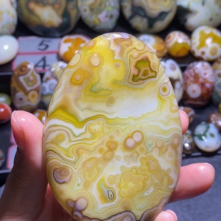 玛瑙/玉髓未镶嵌珠宝半成品94