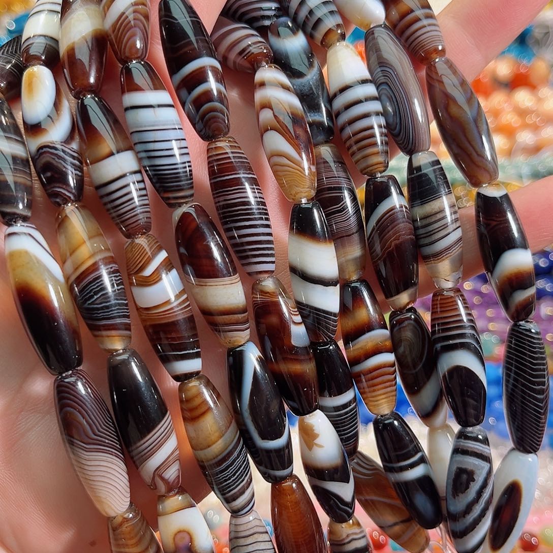 玛瑙/玉髓未镶嵌珠宝半成品蚕丝玛瑙天珠一条10x30mm