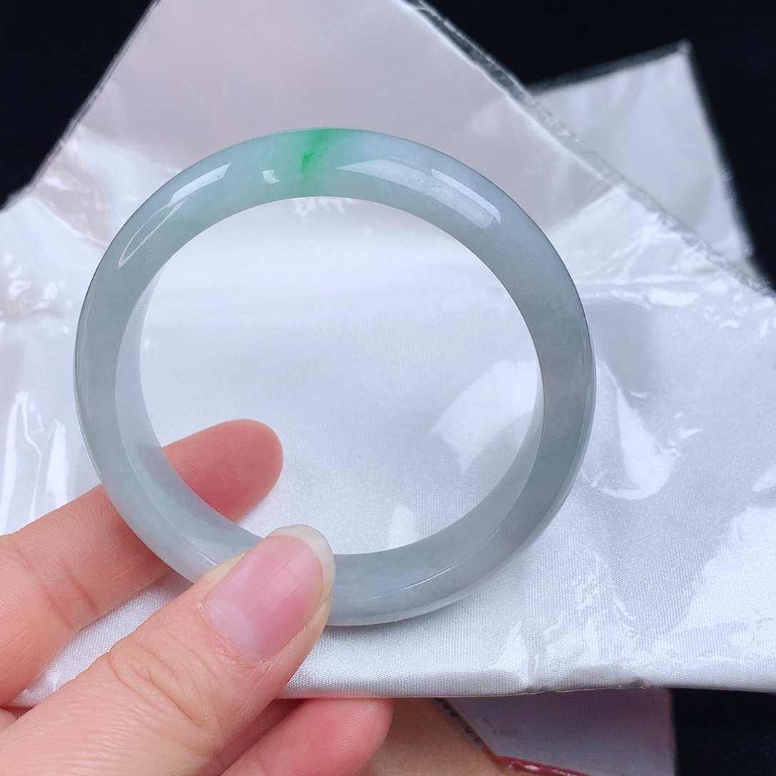 翡翠手镯未镶嵌073zxxccv