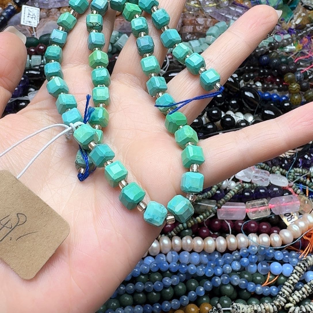 玛瑙/玉髓合金珠宝半成品一条7m松石方糖