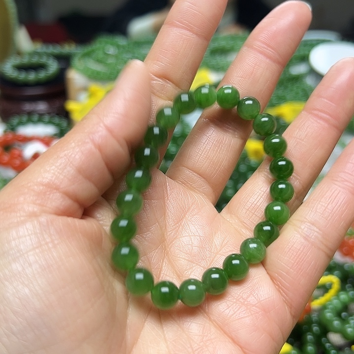 和田玉（碧玉）未镶嵌手链