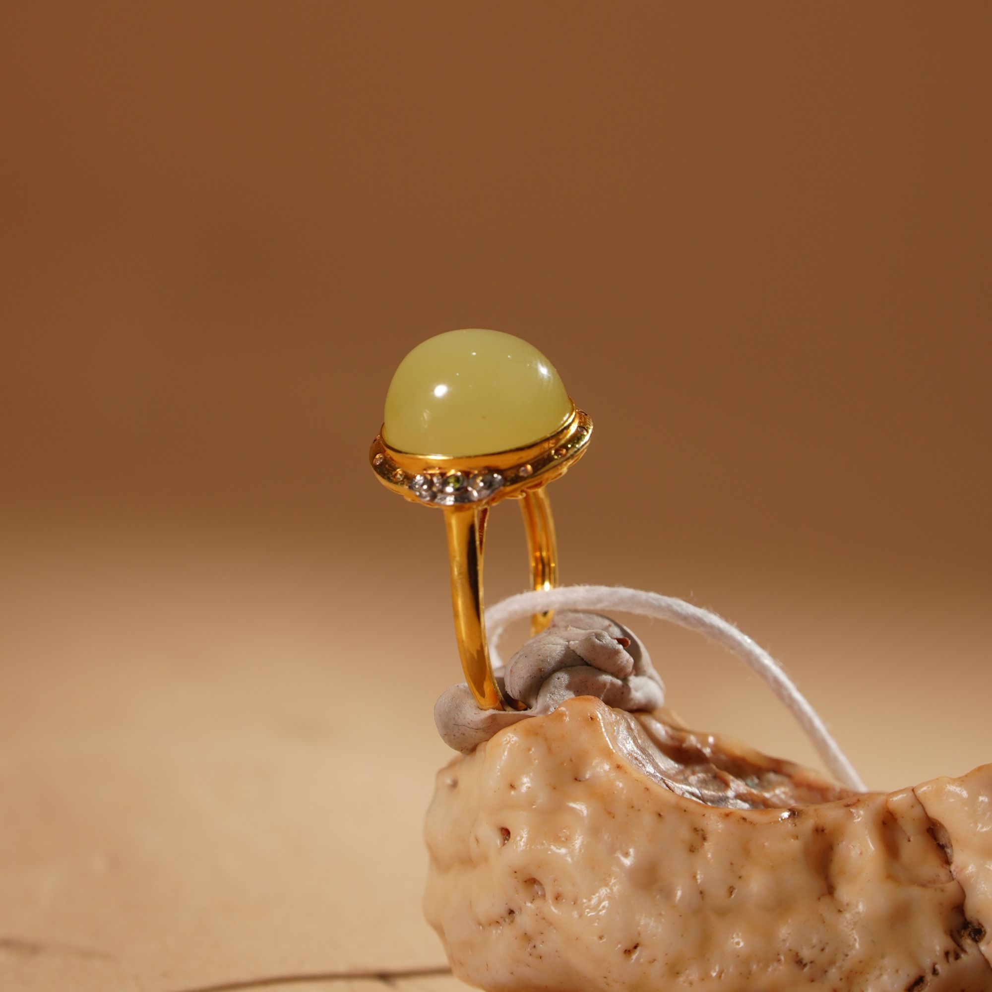 HF70011和田玉黄口戒指