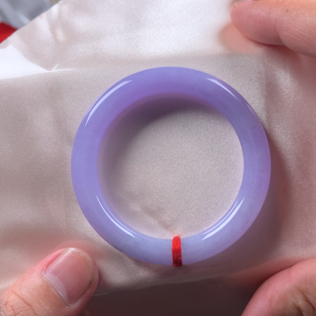 翡翠手镯未镶嵌翡翠手镯