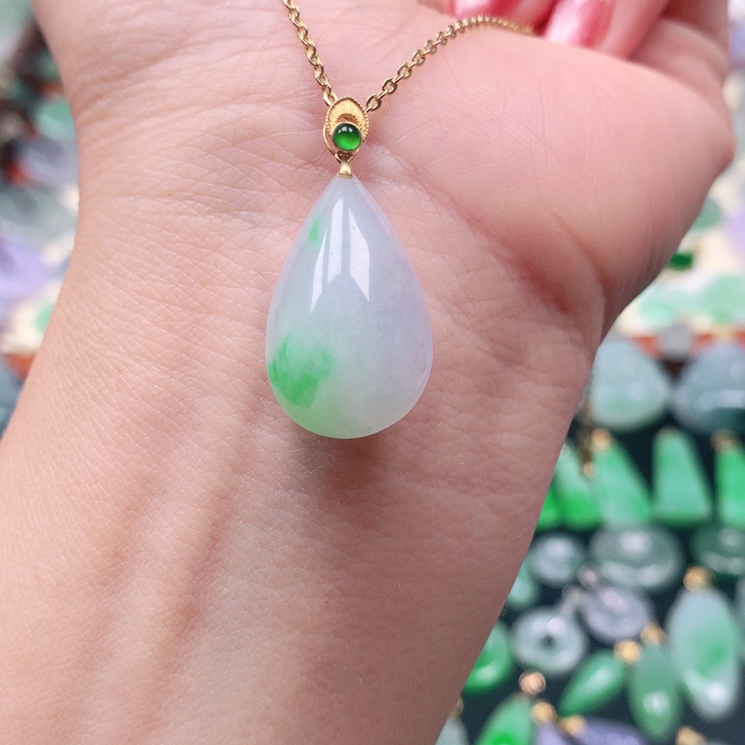 吊坠(不含链)18K金镶嵌翡翠