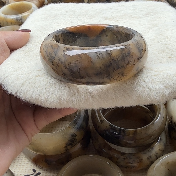 石英质玉未镶嵌手镯福利52大加口径298米