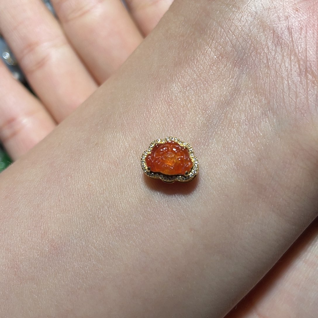 吃***人翡翠18K金镶嵌吊坠(不含链)