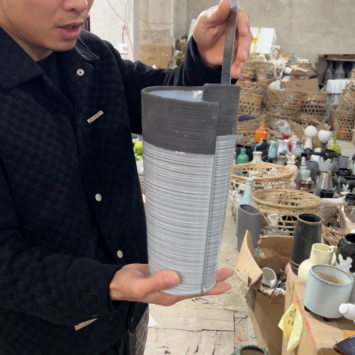 瓶高度30厘米口径13厘米微瑕捡漏磕碰