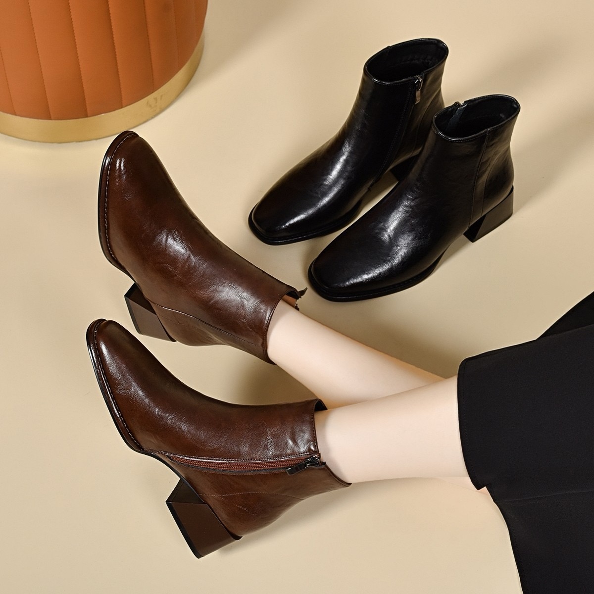 414243大码女靴方头粗跟短靴短筒靴2025新款爆款真牛皮复古马丁靴