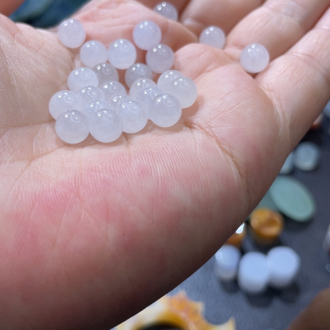 定制翡翠未镶嵌天然翡翠卡7白冰25颗