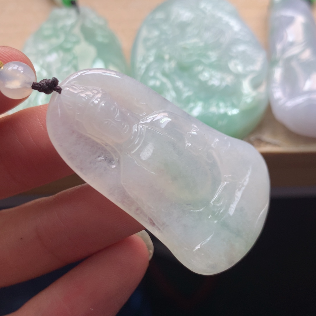 颈饰未镶嵌翡翠往****n吊坠