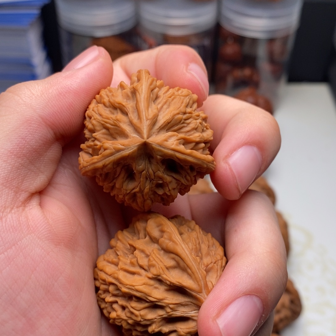 小***北把件文玩核桃38御龙