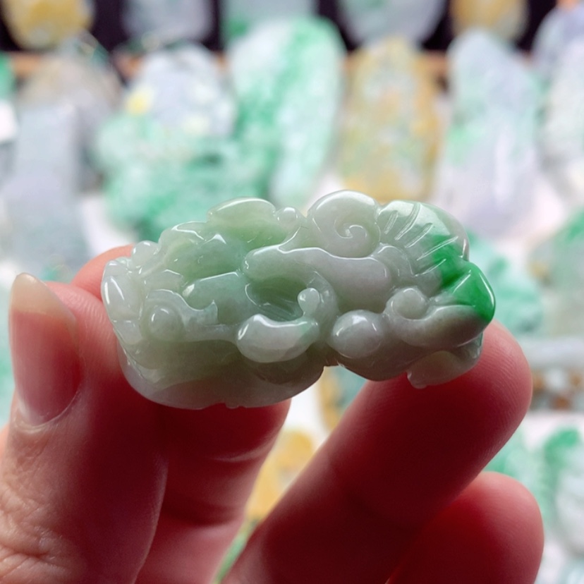 【闪购商品】翡翠吊坠(不含链)未镶嵌