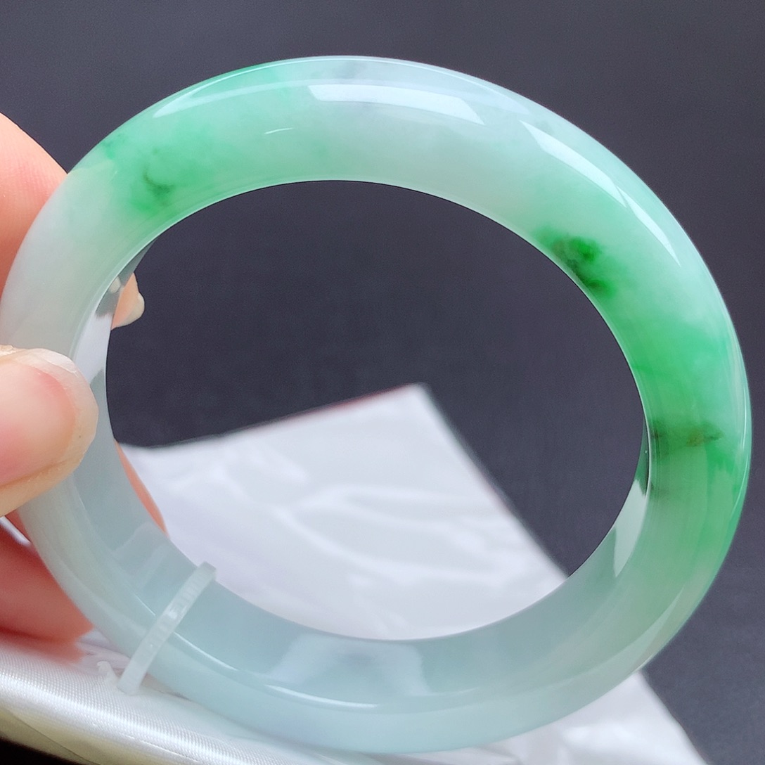 翡翠手镯未镶嵌09n n n n n n n n