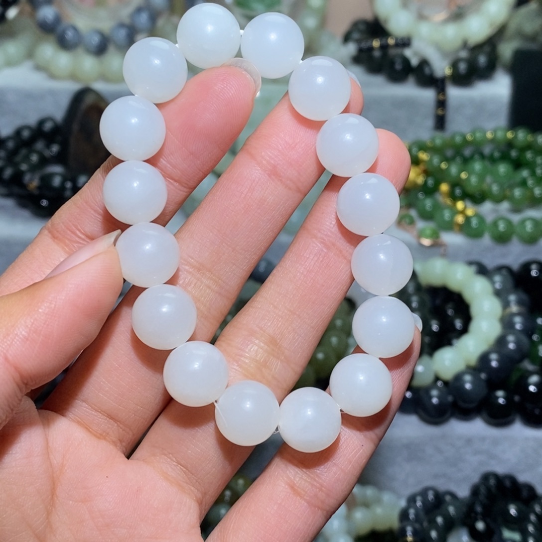 和田玉未镶嵌手链