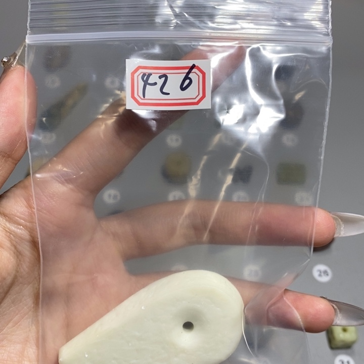 蛇纹石玉颈饰未镶嵌1**2