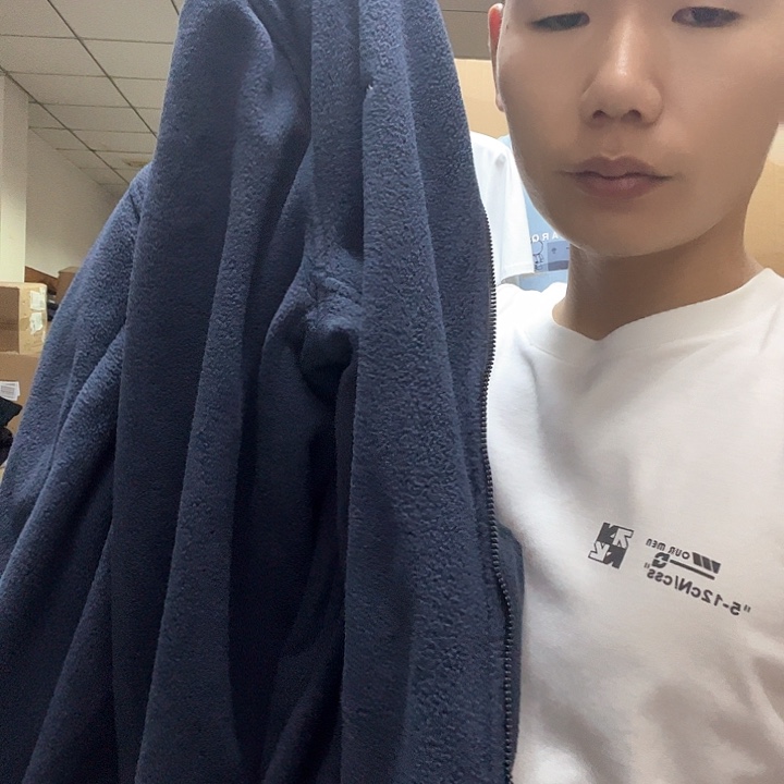 摇粒绒夹克男士180