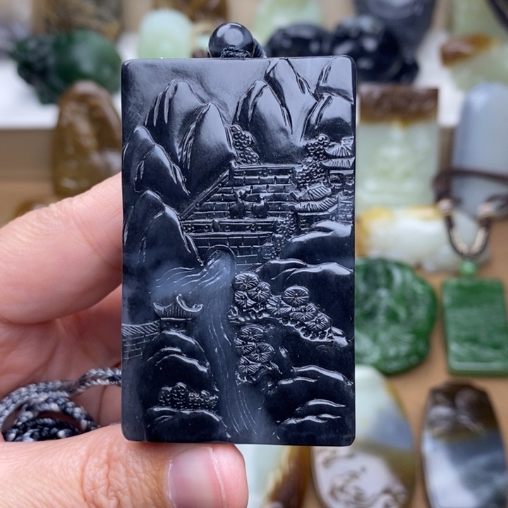 叱***a和田玉未镶嵌颈饰