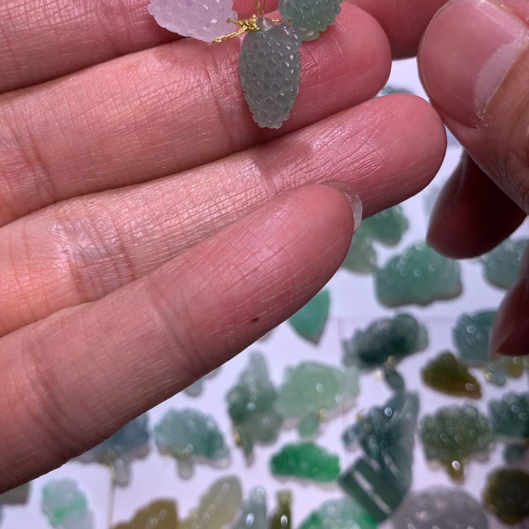 定制翡翠未镶嵌翡翠葡萄