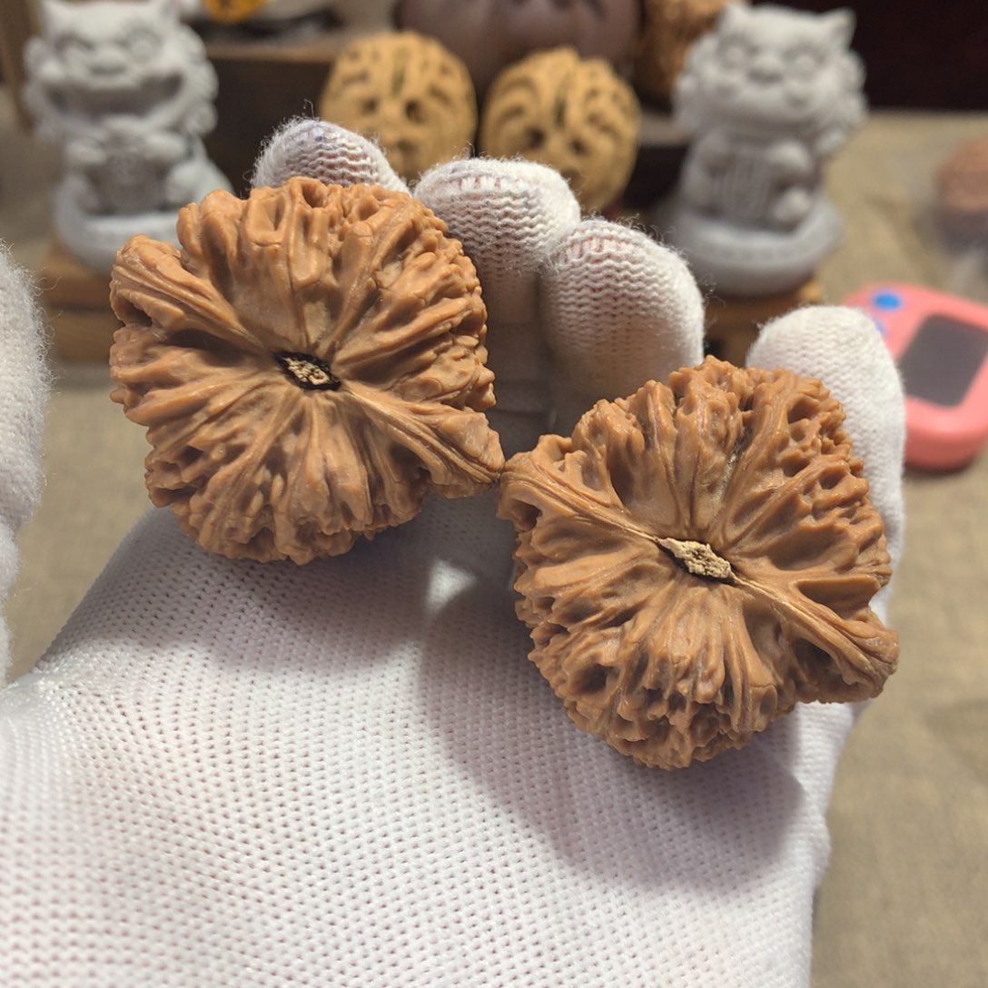 吊坠文玩核桃向**?南疆石