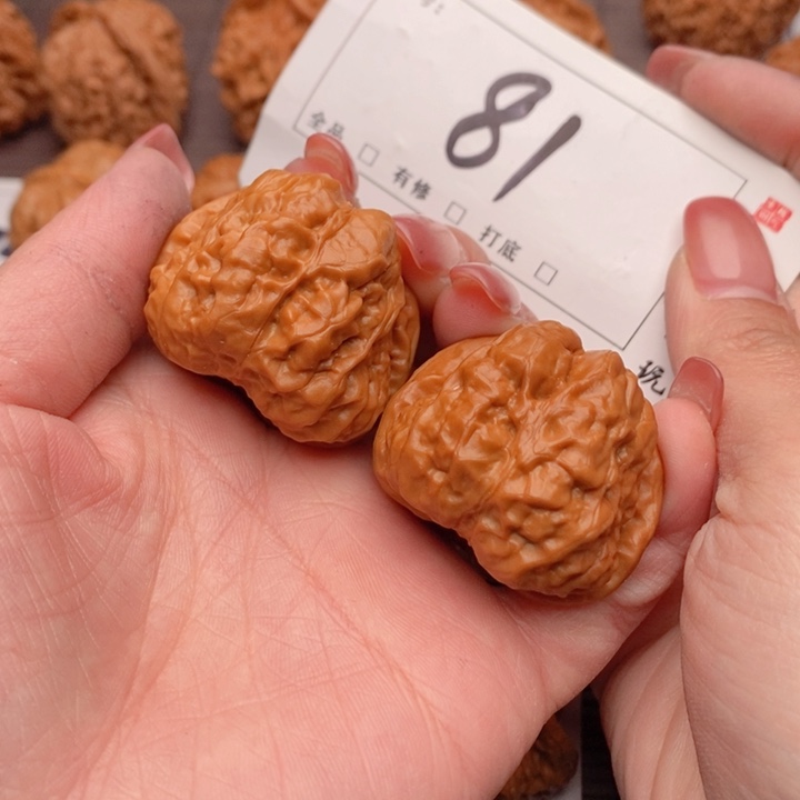 文玩核桃吊坠38蛤蟆81