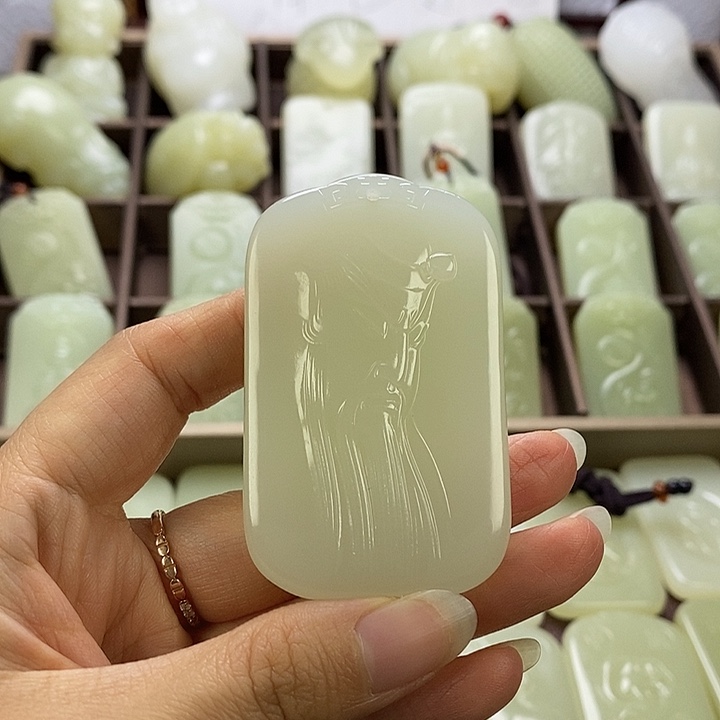 昆仑石山水牌关公