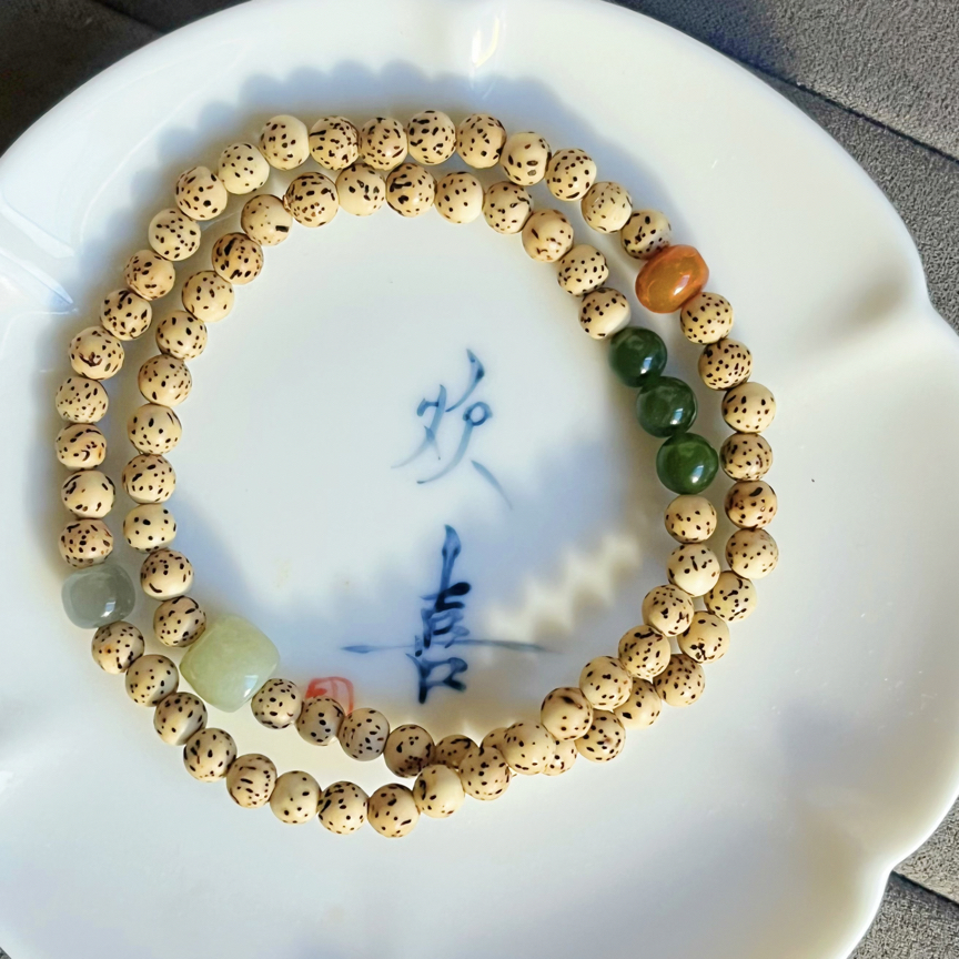 天然蜜蜡和田玉手串星月菩提子