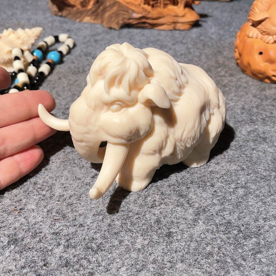 柏木（崖柏）象牙果摆件