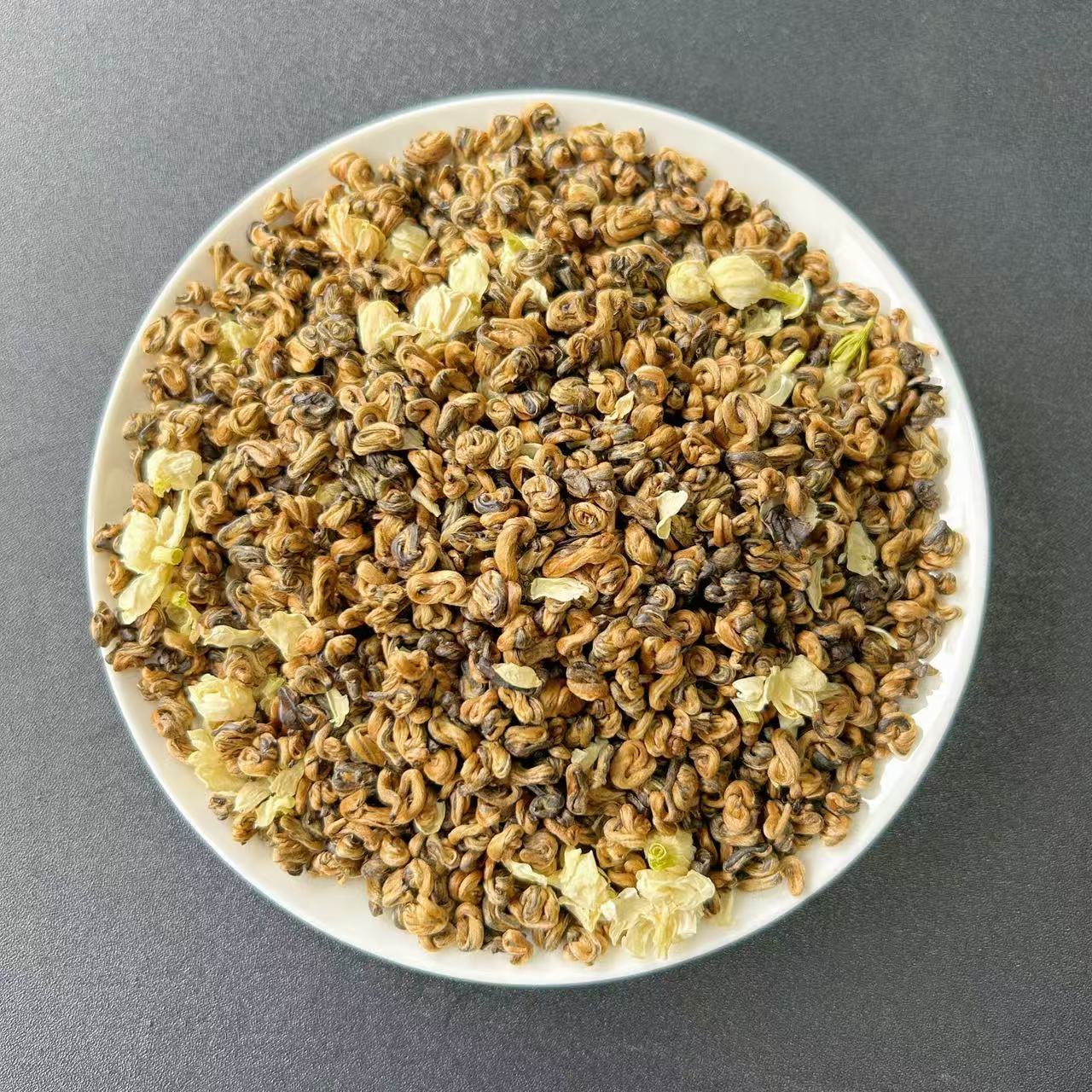 茉莉手工奶螺2025新茶茉莉红茶头春头采云南滇红蜜香型