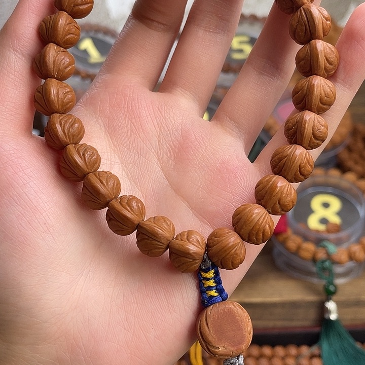 文玩核桃手串达***琪12野生玉龙脊