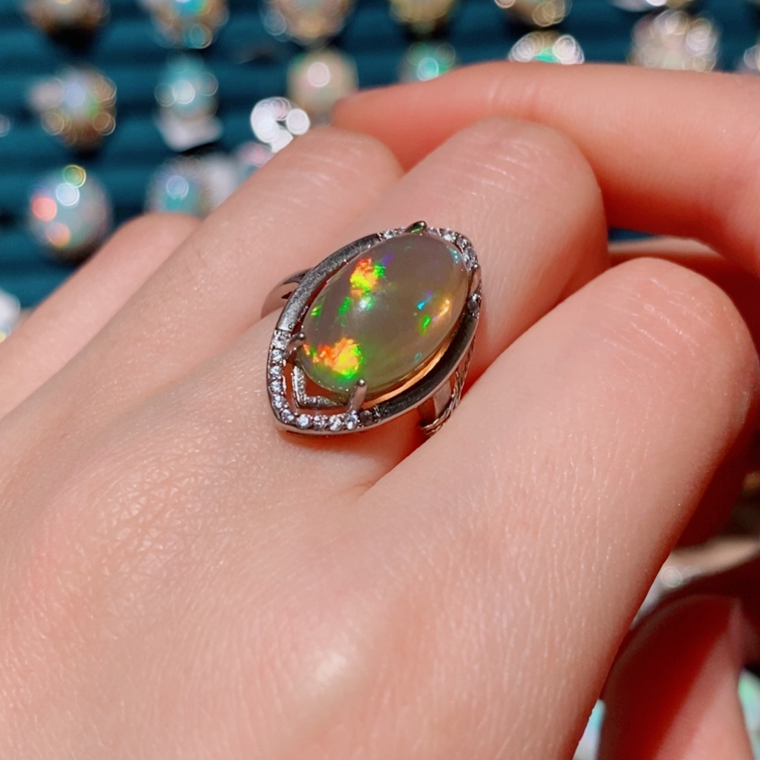 欧泊欧泊戒指银S925镶嵌