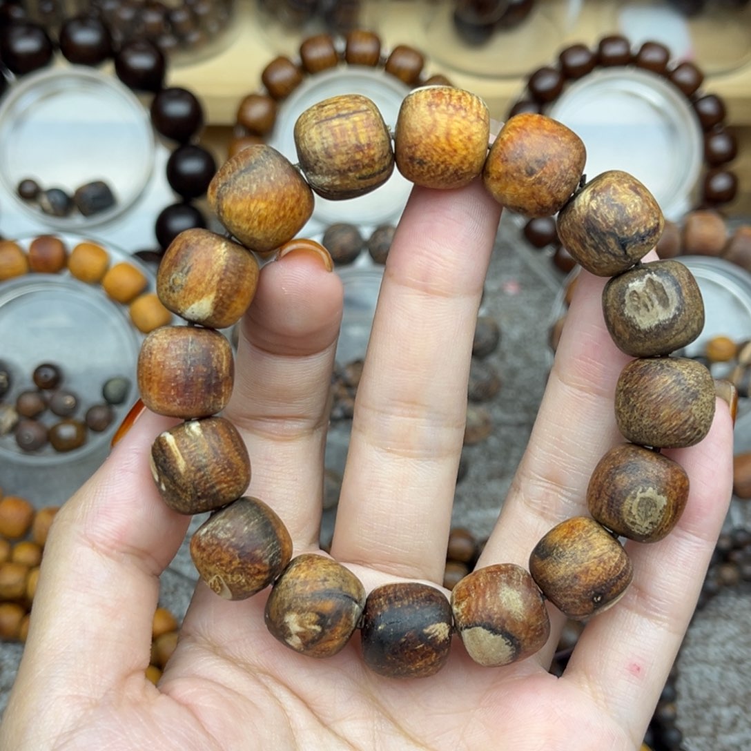 贡木印尼13/14瑕疵虫漏