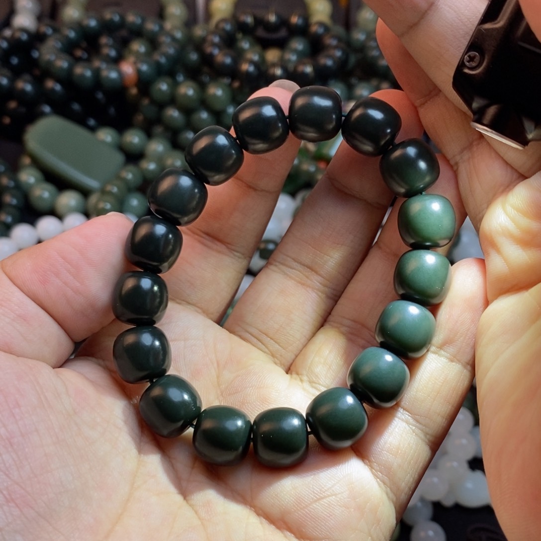 和田玉手串未镶嵌