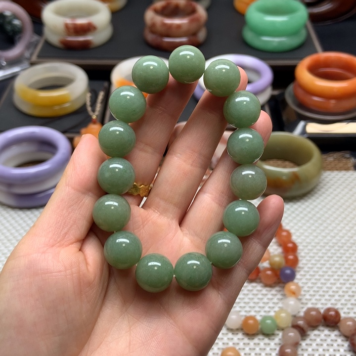 石英岩玉未镶嵌手串