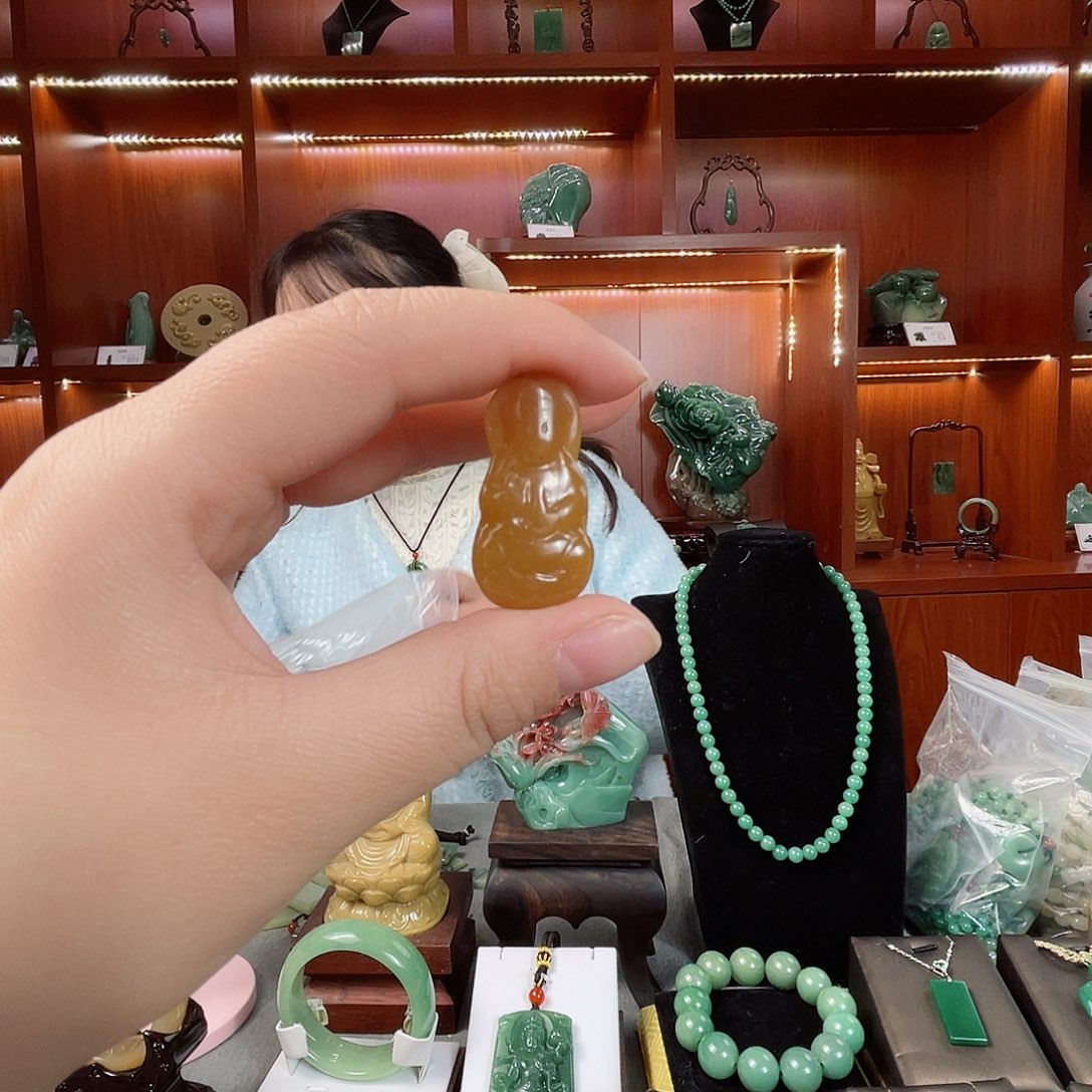 密玉（石英质玉）吊坠未镶嵌