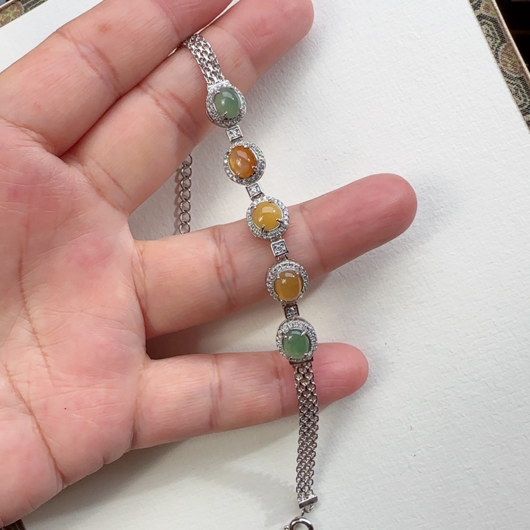 翡翠颈饰未镶嵌仿古