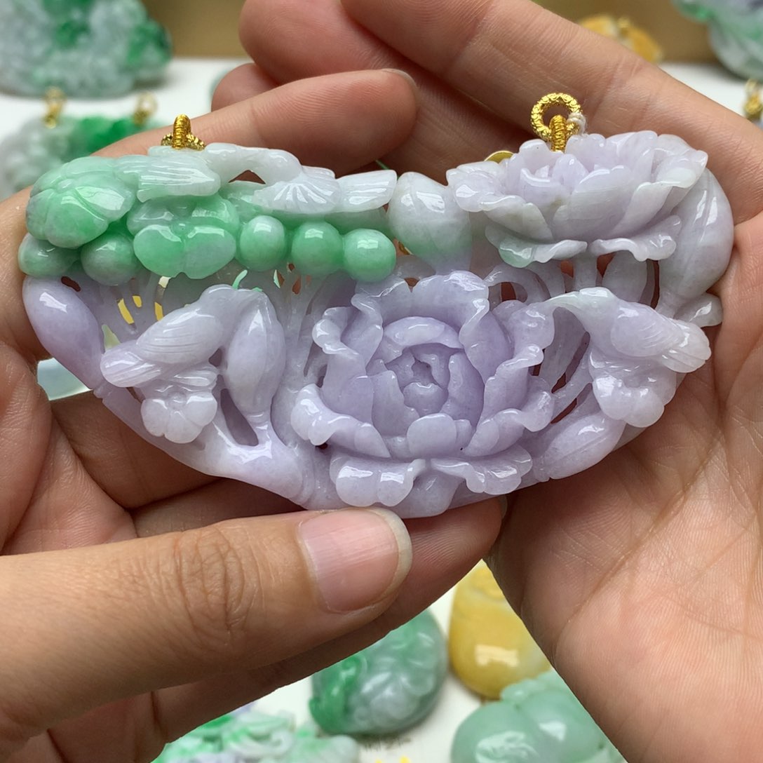 翡翠未镶嵌颈饰翡翠