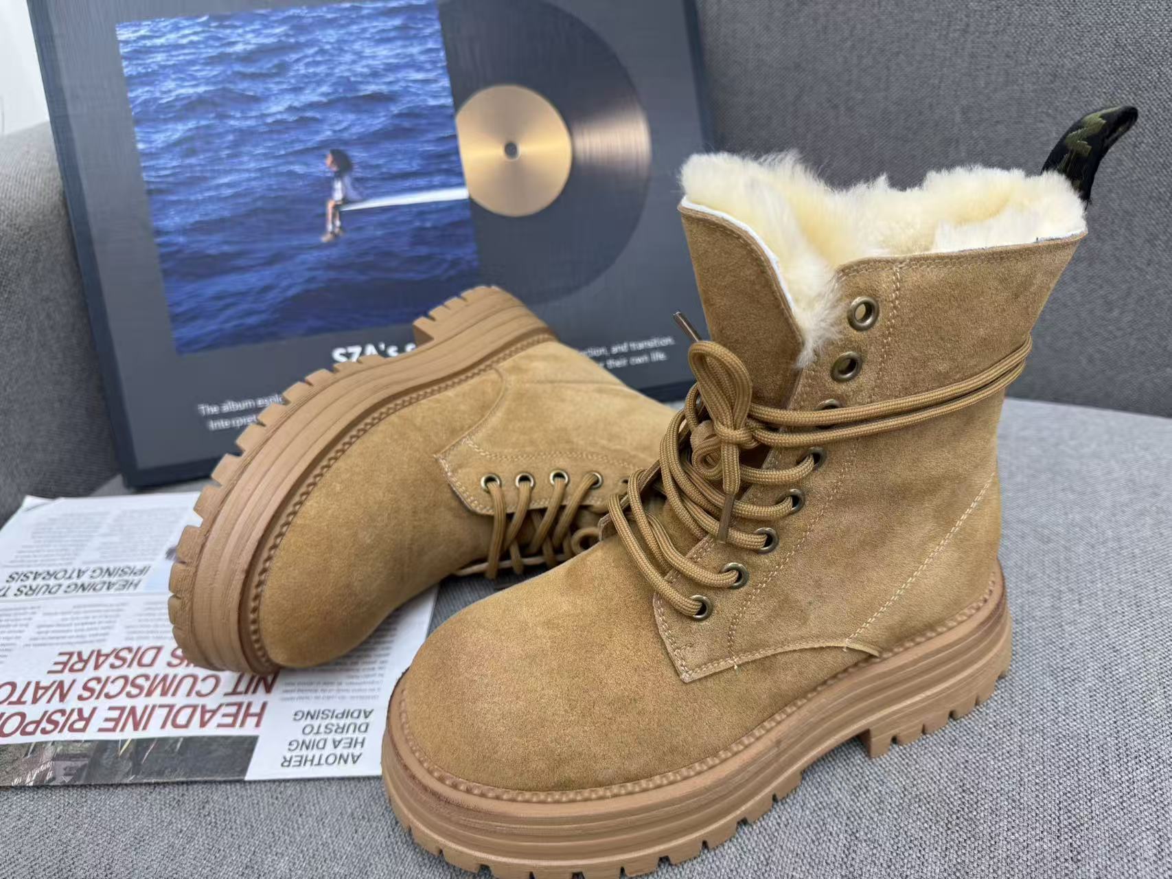 冬季新品大黄靴加绒时尚休闲厚底加厚增高女鞋潮马丁靴 Y 辣 0620