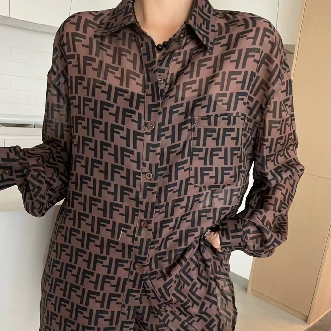 （019号）G字母短袖套装。