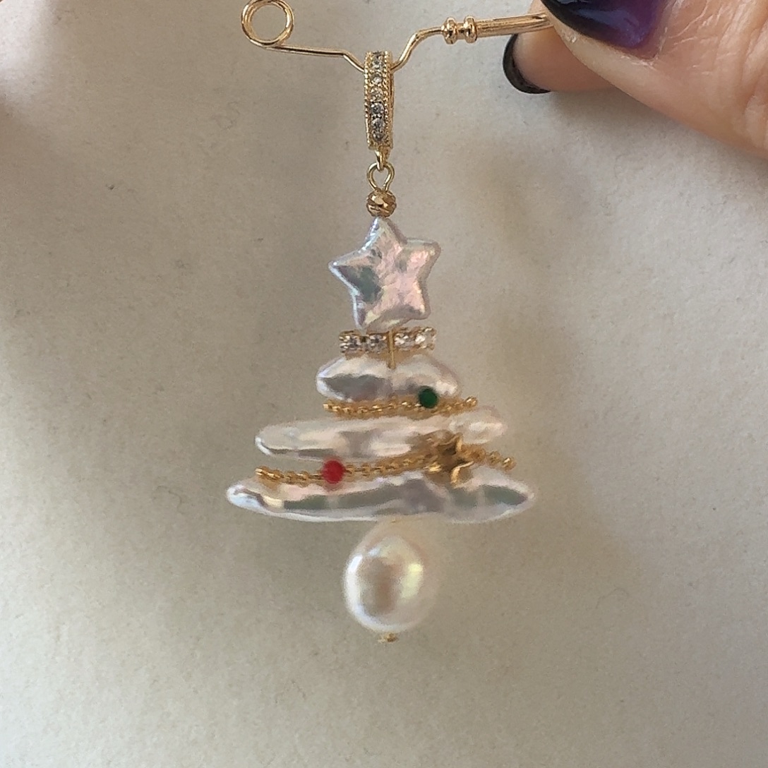 胸饰淡水珍珠合金圣诞树胸针