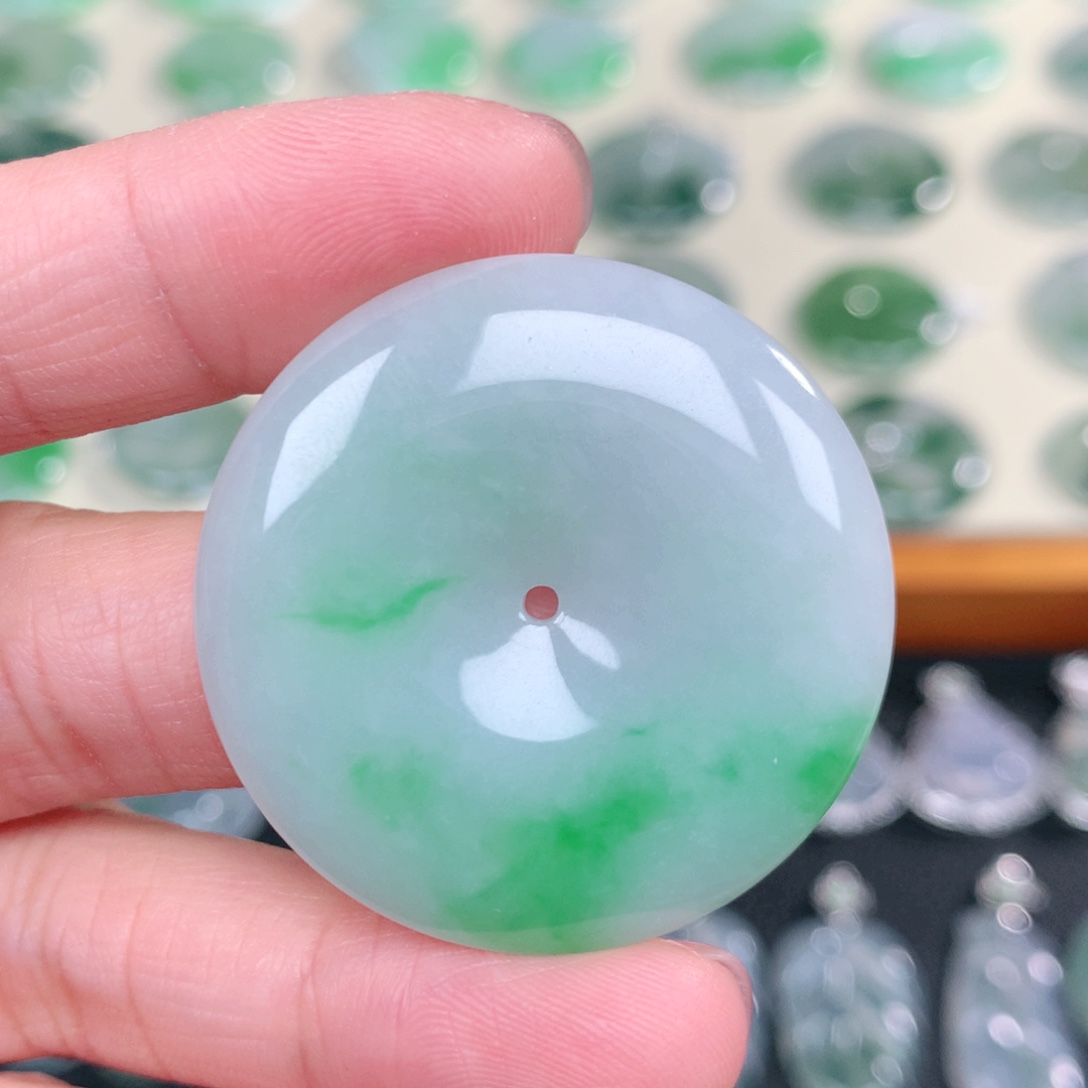 翡翠未镶嵌吊坠(不含链)37-5.7