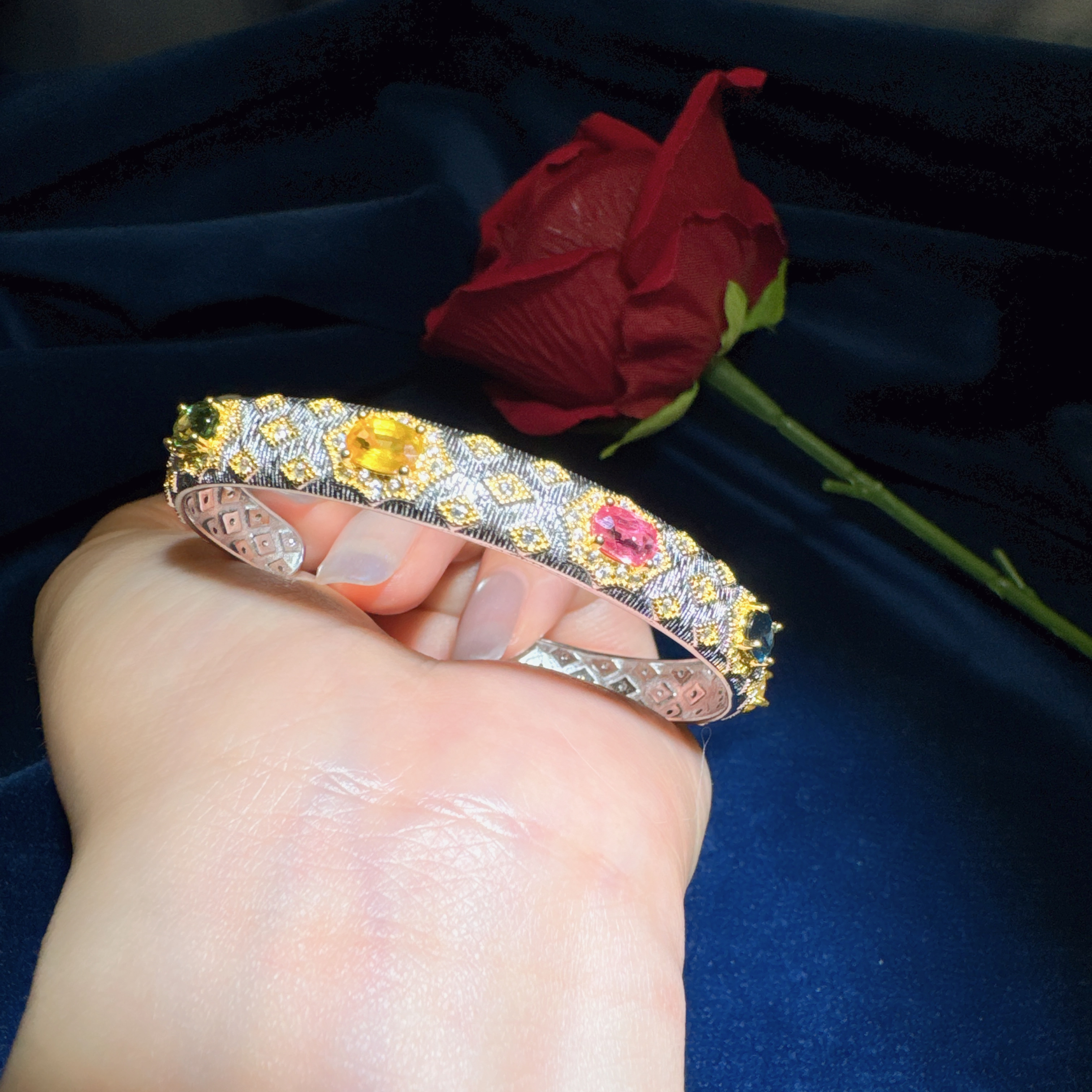 S925银彩色蓝宝石手镯-LBS115