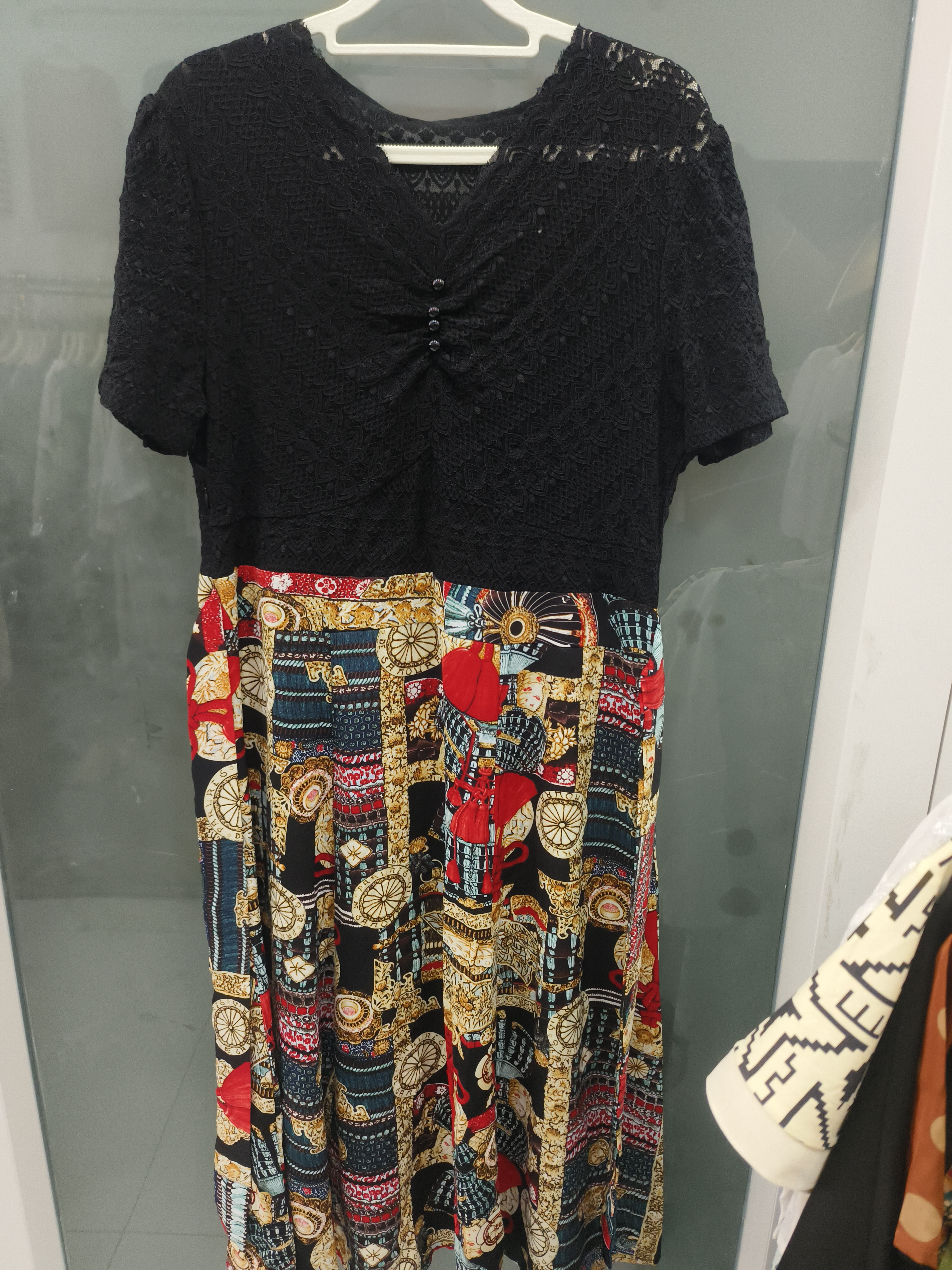 良玉推荐4号特价福利连衣裙