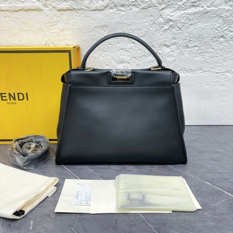 95新/芬迪/包包/[251204XZWC]/C8874695703