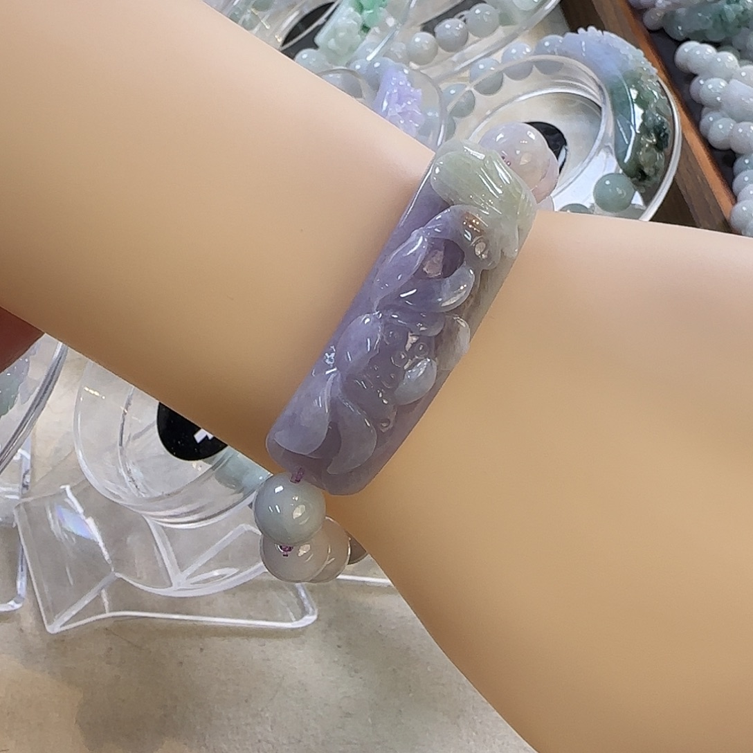 翡翠未镶嵌颈饰手牌52578