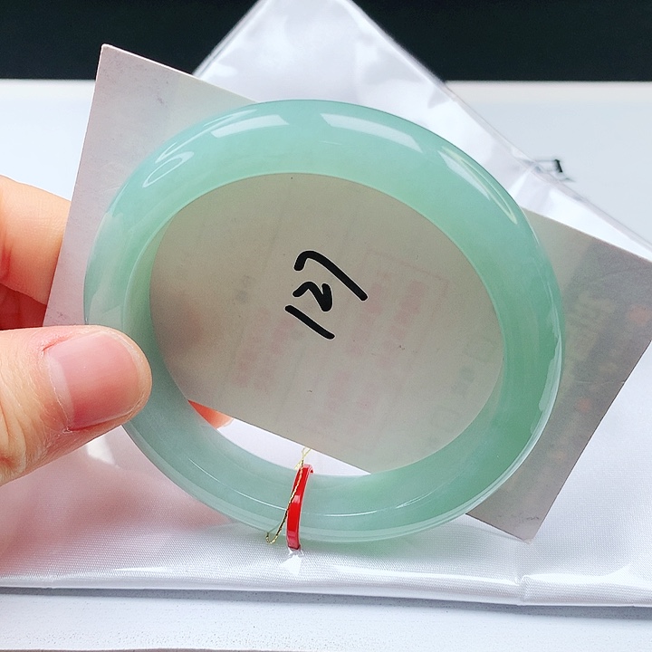 翡翠手镯未镶嵌57➕圈口